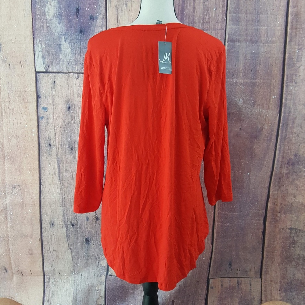 J&M Collection High Low Basic Tee - Picture 5 of 6